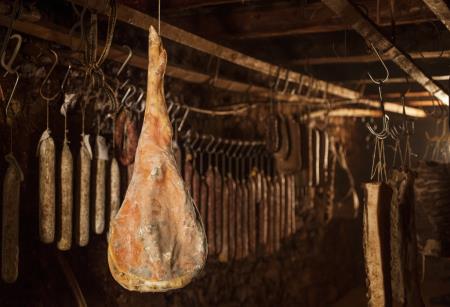 Pršut_ foto: Miha Bratina