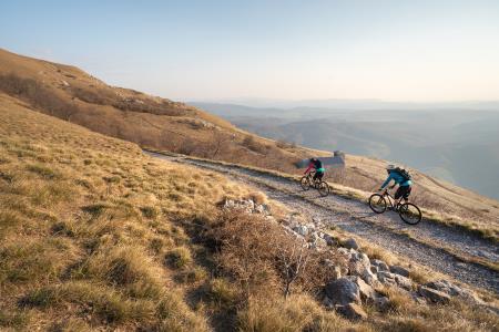 F013628-kolesarjenje_nanos_jost_gantar-photo-m