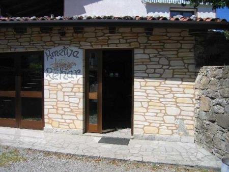 347880tourist_farm_rehar